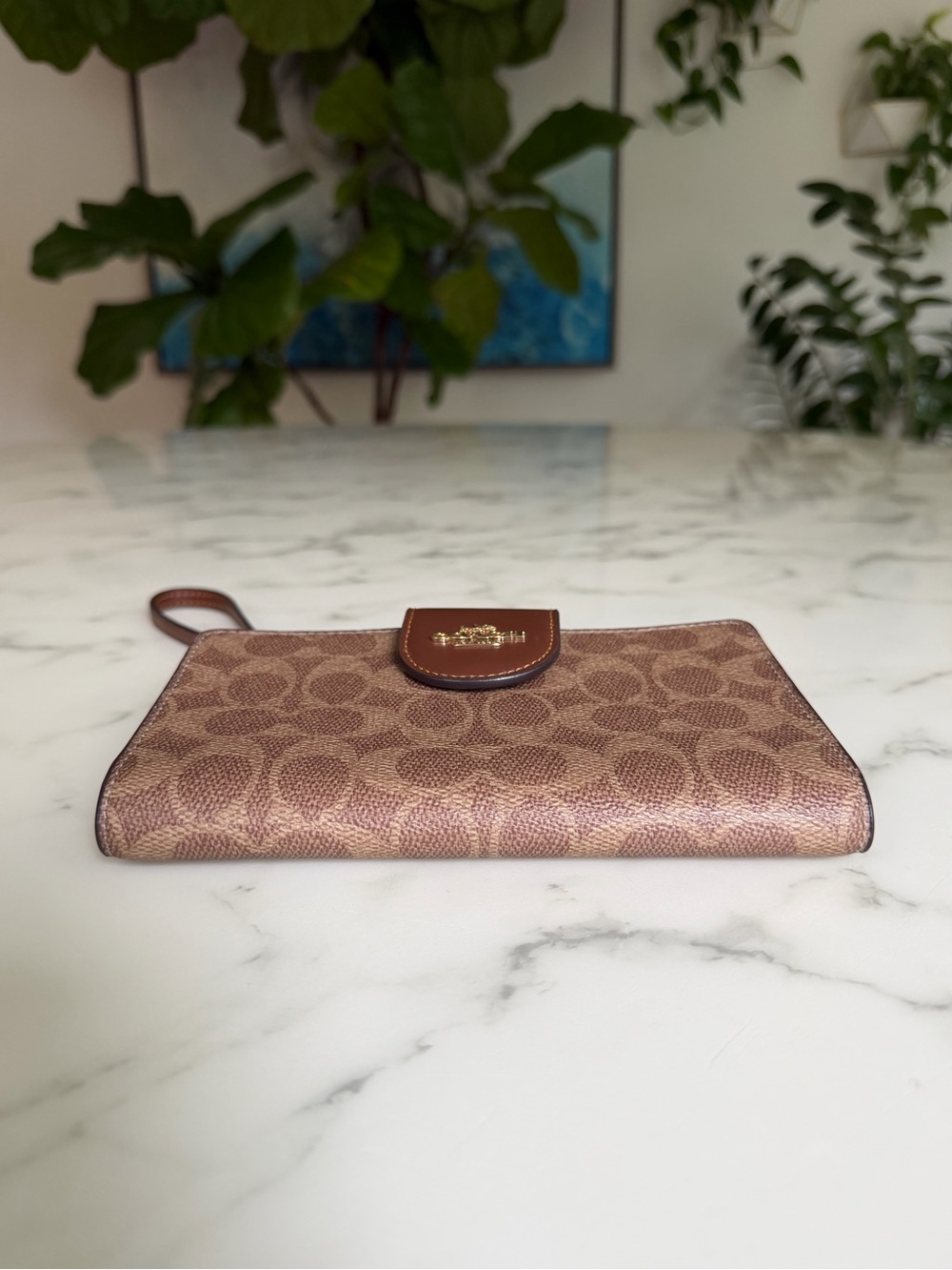 Coach Phone Wallet In Signature Canvas CW780 Gold Tan Brown Tech ID Wristlet - Picture 7 of 15